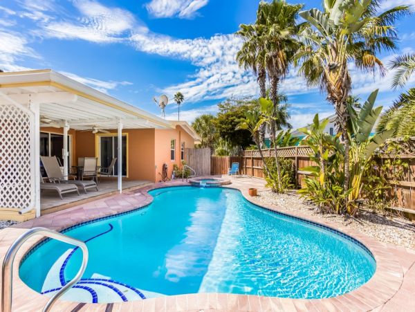 Anna Maria Vacation 3 Bedroom Home, Private Pool