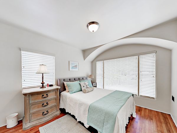 San Diego Spanish Style Home Walk To The Beach Sleeps 6
