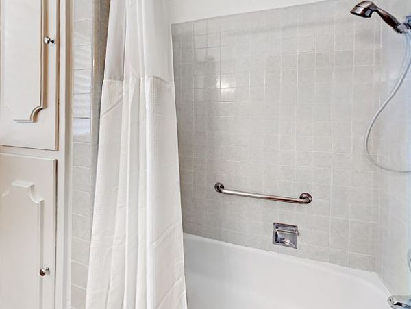 San Diego Spanish Style Home Walk To The Beach Sleeps 6