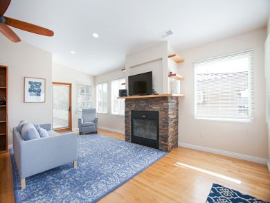 Beautiful San Diego Vacation Duplex Sleeps 4 Guests Beautiful San Diego Vacation Duplex Sleeps 4 Guests