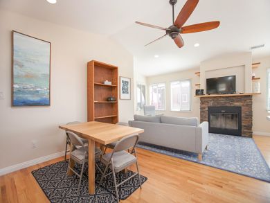 Beautiful San Diego Vacation Duplex Sleeps 4 Guests Beautiful San Diego Vacation Duplex Sleeps 4 Guests