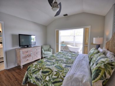 Key West 4 Bedroom 4.5 Bathroom Penthouse Sleeps 10