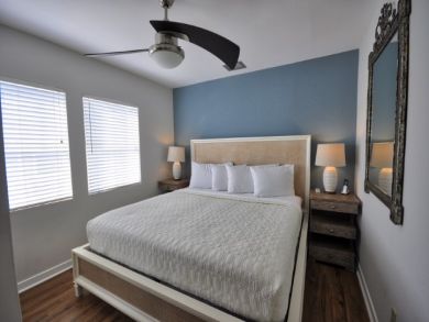 Key West 4 Bedroom 4.5 Bathroom Penthouse Sleeps 10