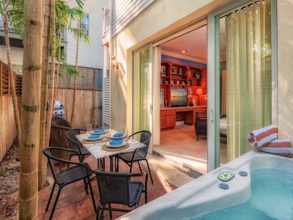 Key West Vacation Home, Close to Beach, Private Hot Tub