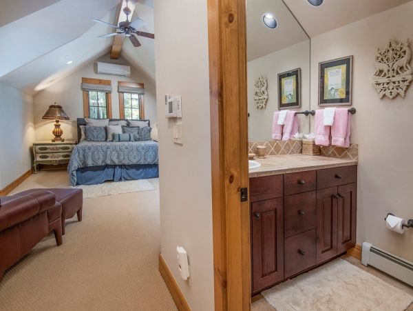 Bachelor Gulch Luxury True Ski in/Ski Out Mountain Home Sleeps 20 Guests