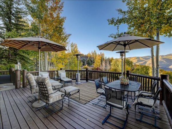 Bachelor Gulch Luxury True Ski in/Ski Out Mountain Home Sleeps 20 Guests