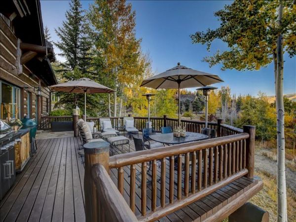 Bachelor Gulch Luxury True Ski in/Ski Out Mountain Home Sleeps 20 Guests