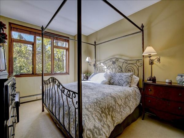 Beaver Creek Luxury Vacation Rental Sleeps Eight Guests