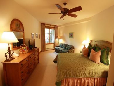Bachelor Gulch Vacation Rental Condo Three Bedrooms