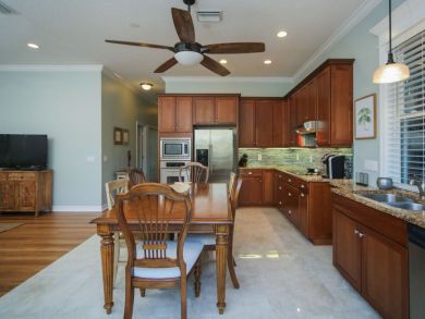 Bradenton Beach 3 Bedroom Home, Walk to Beach