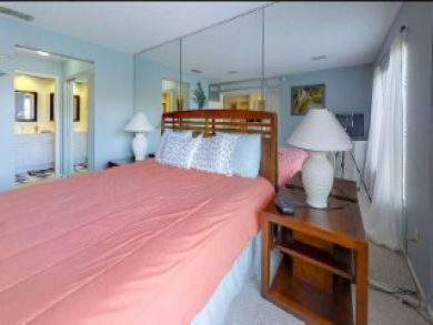 Brandenton Vacation Condo Sleeps Four Guests.