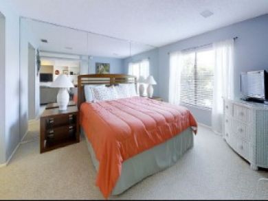 Brandenton Vacation Condo Sleeps Four Guests.