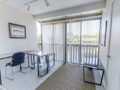 Brandenton Vacation Condo Sleeps Four Guests.