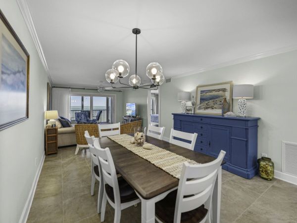 Coastal Elegance: Renovated 2-Bedroom Condo Right On the Beach
