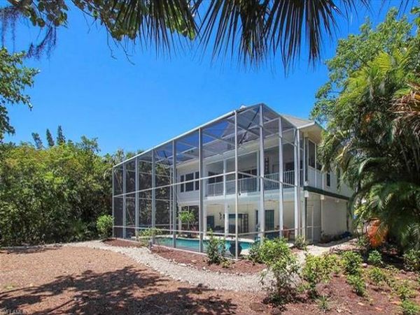 Sanibel Vacation Home 4 Bedrooms Sleeps Eight Guests