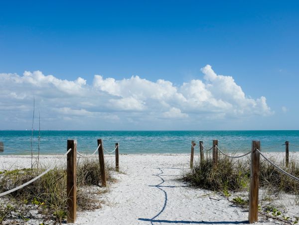 Sanibel Vacation Home 4 Bedrooms Sleeps Eight Guests