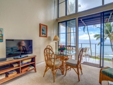 Two Bedroom Lahaina Vacation Condo On Beach Sleeps Six