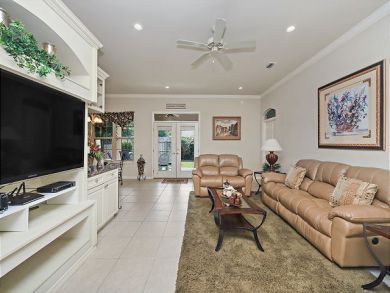 Miramar Beach Vacation Home Sleeps Ten Guests.