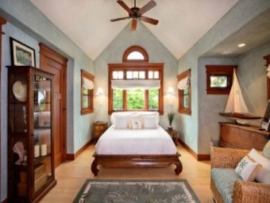 Lahaina Luxury Vacation Home Sleeps Eight Guests.