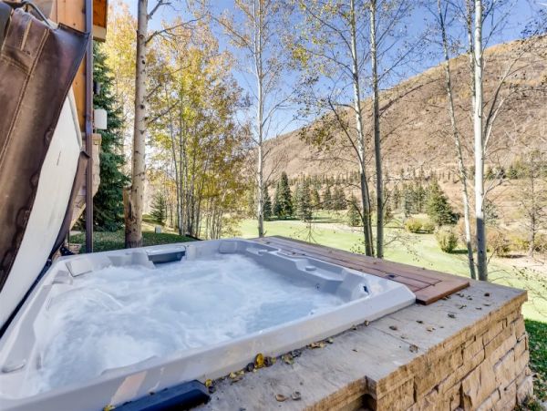 Vail Luxury Five Bedrooms Vacation Rental Home Sleeps 14