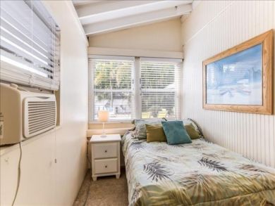 Bradenton Beach Vacation Home Sleeps Six Guests.