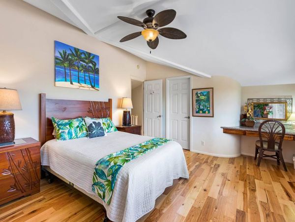 Lahaina Vacation Condo Sleeps Eight Guests.