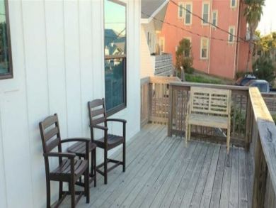 Santa Rosa Beach vacation Home Sleeps Eight Guests.