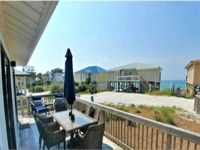 Santa Rosa Beach vacation Home Sleeps Eight Guests.