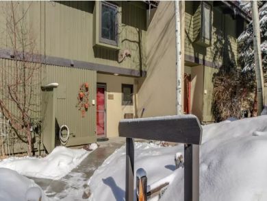 Vail Vacation Condo Sleeps Six Guests.