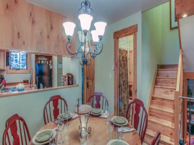 Vail Vacation Condo Sleeps Six Guests.