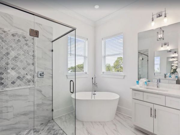 Destin Vacation Home Sleeps 32 Guests.