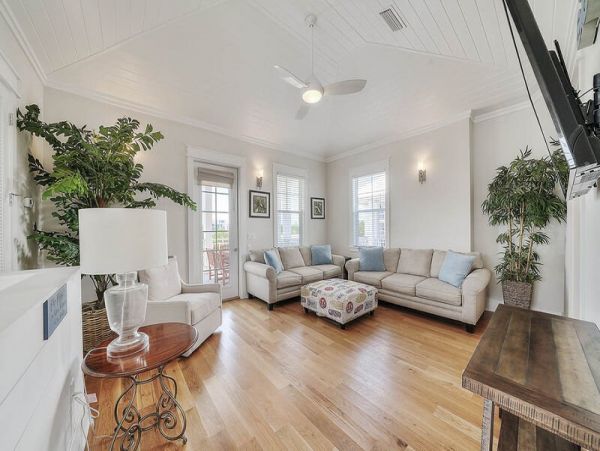 Inlet Beach Vacation Home Rental 4 Bedrooms Sleeps 10