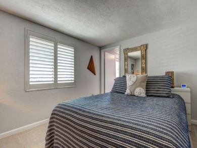 Longboat Key Canal Front Three Bedrooms Home