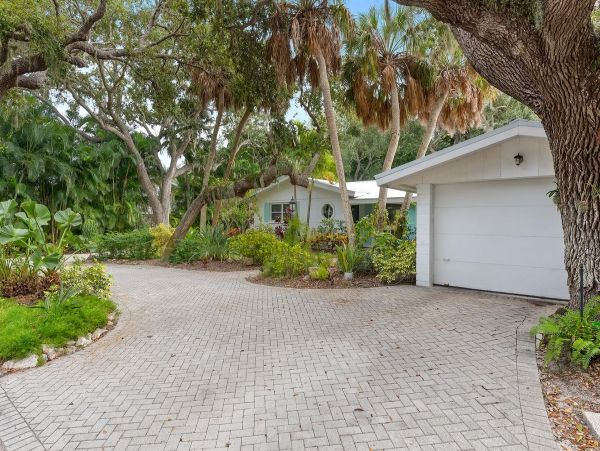 Longboat Key Vacation Home Sleeps Six Guests