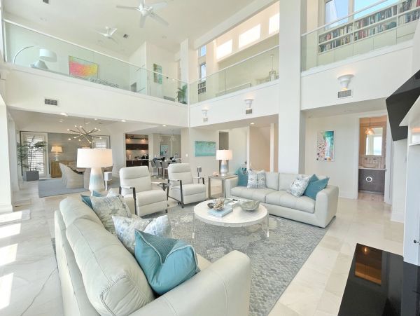 Pensacola Vacation Pool Home Sleeps Ten Guests With Views