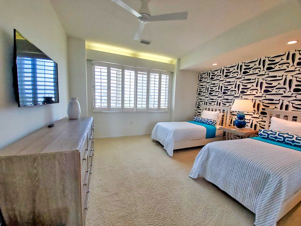 Pensacola Vacation Pool Home Sleeps Ten Guests With Views