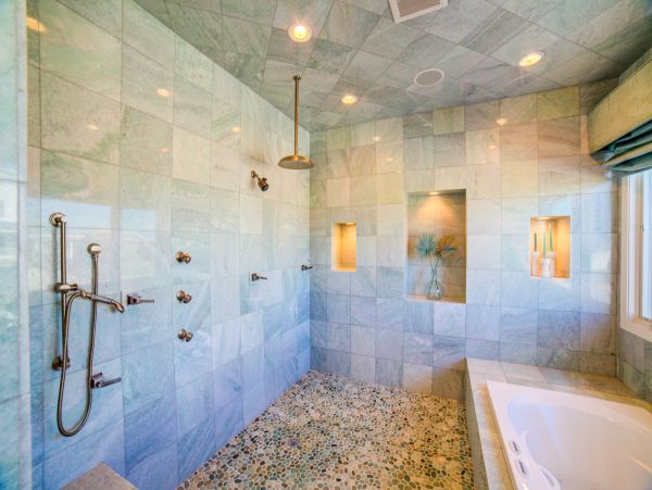 Pensacola Vacation Pool Home Sleeps Ten Guests With Views