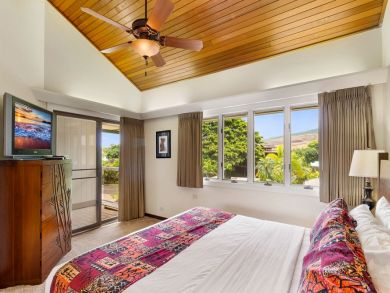 Lahaina Oceanfront Vacation Condo Lahaina Oceanfront Vacation Condo