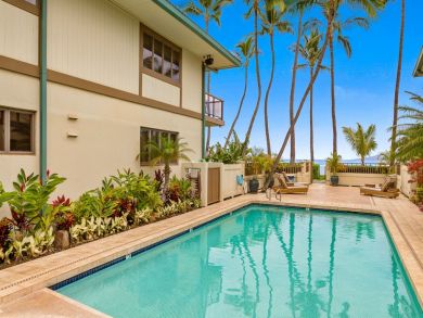 Two Bedrooms Oceanfront Condo in Lahaina Two Bedrooms Oceanfront Condo in Lahaina