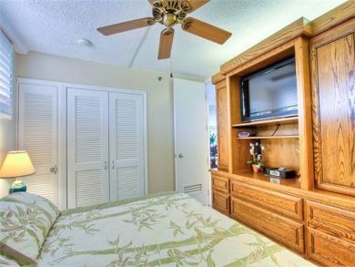 Lahaina Vacation Condo Sleeps Two Guests.