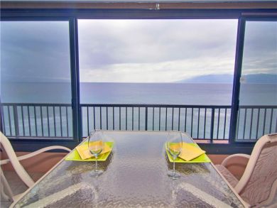 Lahaina Vacation Condo Sleeps Two Guests.