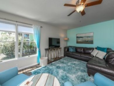 Brandenton Beach vacation Townhome Sleeps Seven Guests.