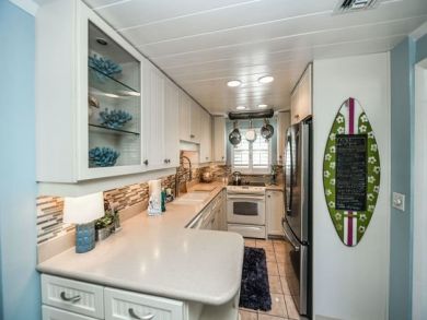Brandenton Beach Vacation Home Sleeps Five Guests.