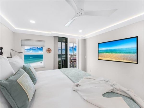 Siesta Key Vacation Condo Sleeps Six Guests Gulf Views