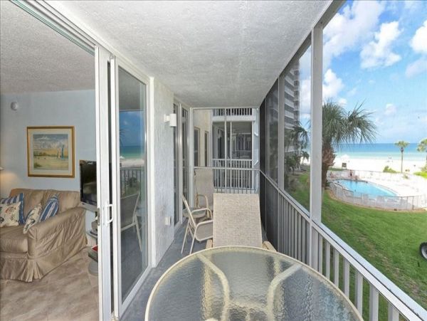 Siesta Key Beachfront Vacation Condo, Two Bedrooms