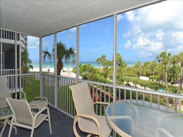 Siesta Key Beachfront Vacation Condo, Two Bedrooms