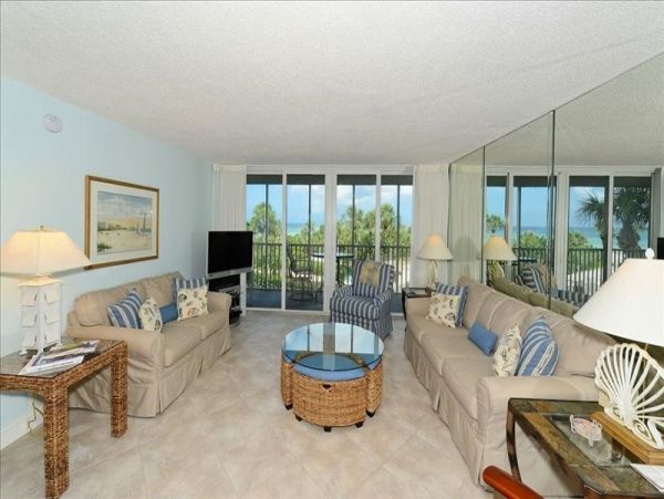 Siesta Key Beachfront Vacation Condo, Two Bedrooms