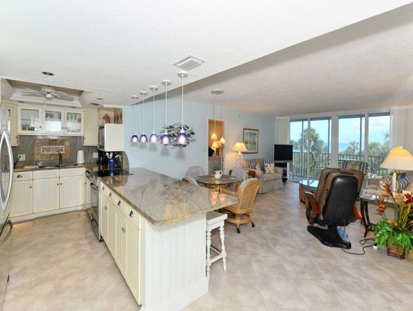 Siesta Key Beachfront Vacation Condo, Two Bedrooms