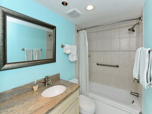 Siesta Key Beachfront Vacation Condo, Two Bedrooms