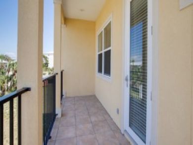 Panama City Vacation Townhouse Sleeps Twelve Guests. Panama City Vacation Townhouse Sleeps Twelve Guests.
